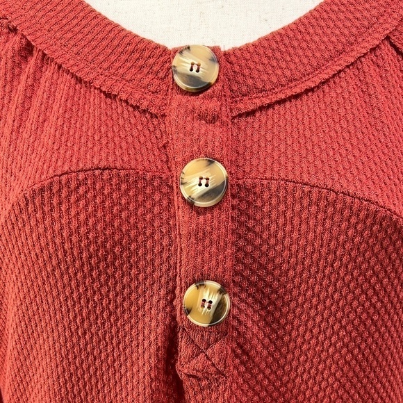 Heyson Women’s Top Waffle Texture Rust 3-Botton S. Sleeve Hi-Lo Size-L NWT - Picture 5 of 12
